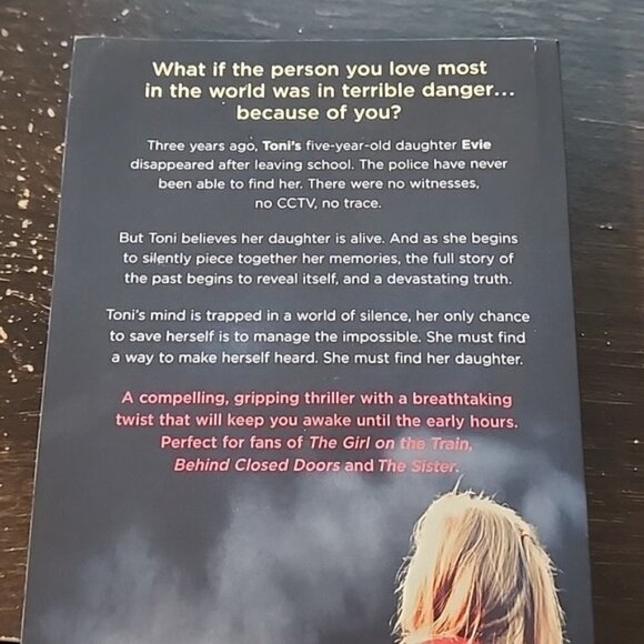 5 Paperback books / books bundle - Picture 3 of 11